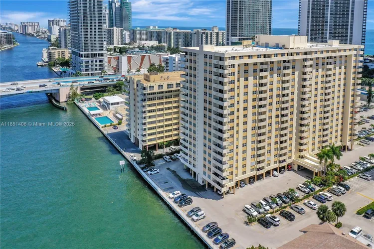 Plaza Towers North #511 image #26