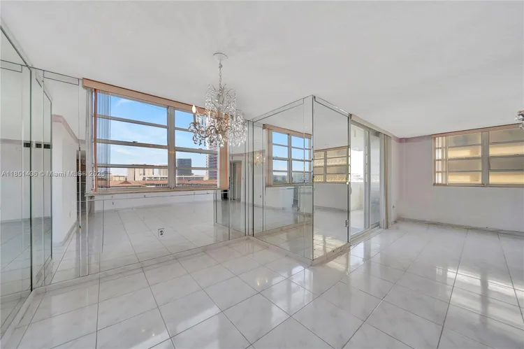 Plaza Towers North #511 image #6