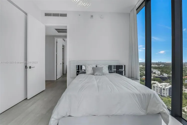 Park Grove Club Residences #2204 image #16