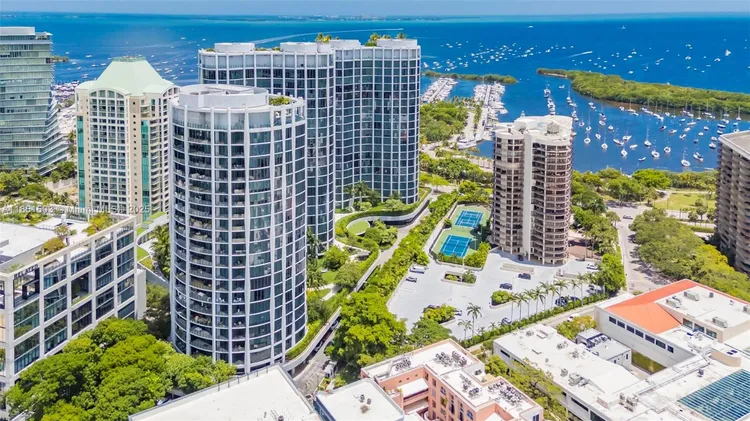 Park Grove Club Residences #2204 image #24