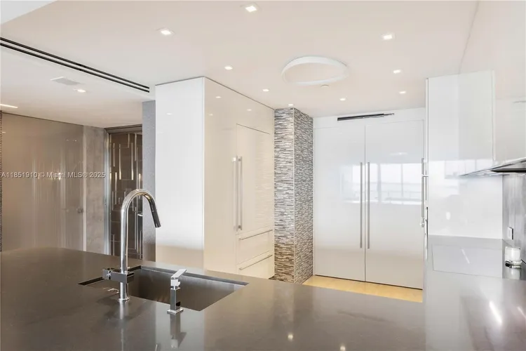 Jade Brickell #909 image #16