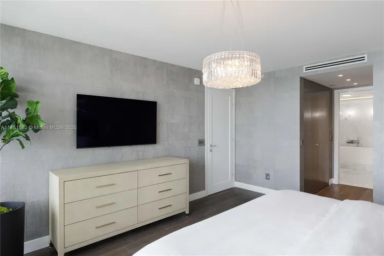 Jade Brickell #909 image #30