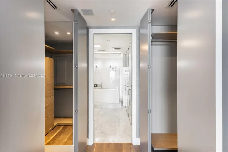 Jade Brickell #909 image #31