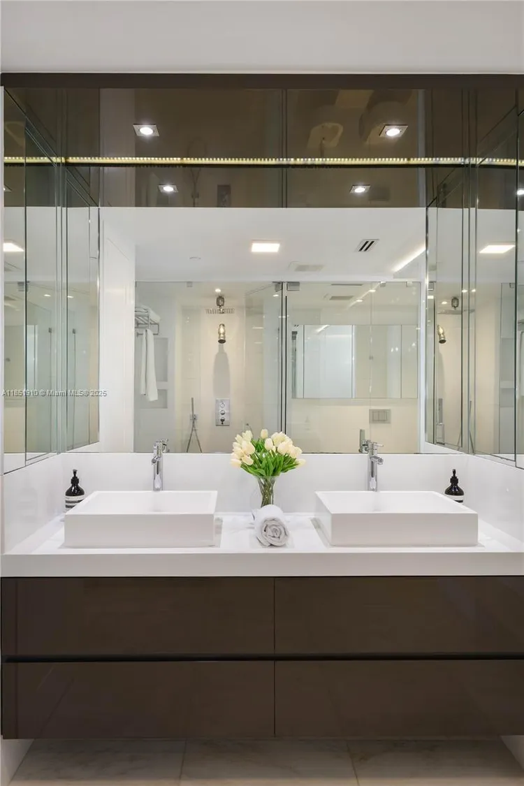 Jade Brickell #909 image #35