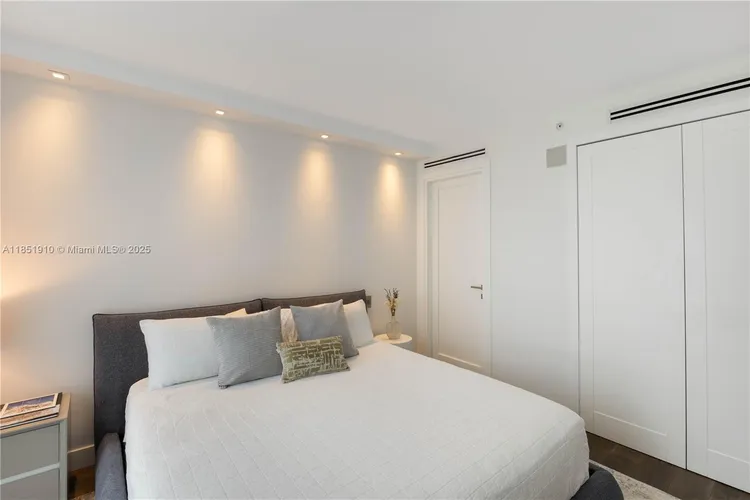 Jade Brickell #909 image #39