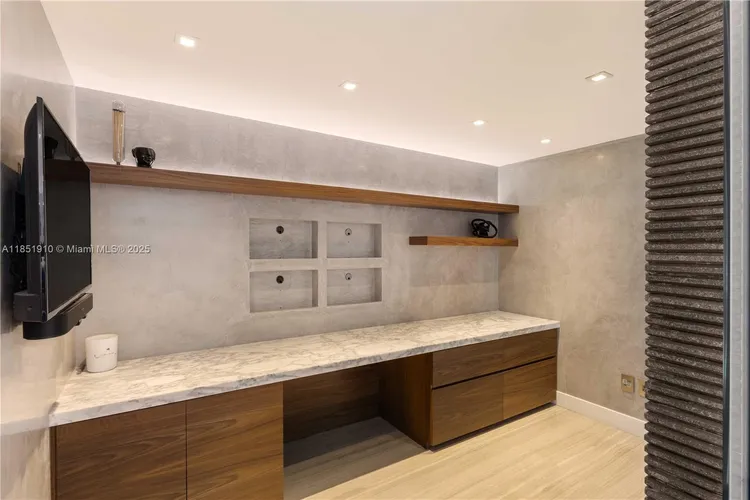 Jade Brickell #909 image #9