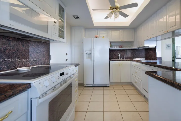 Ocean Summit #1603 image #9