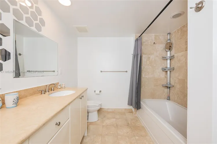 Duo Condo #1804W image #24