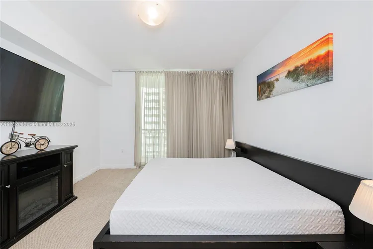 Duo Condo #1804W image #31