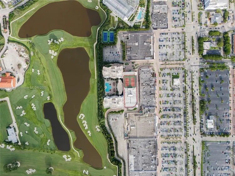 Duo Condo #1804W image #51