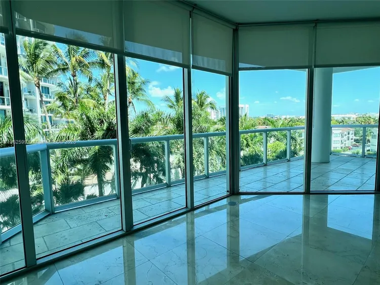 Atrium #1-606 image #12