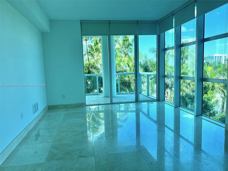 Atrium #1-606 image #13