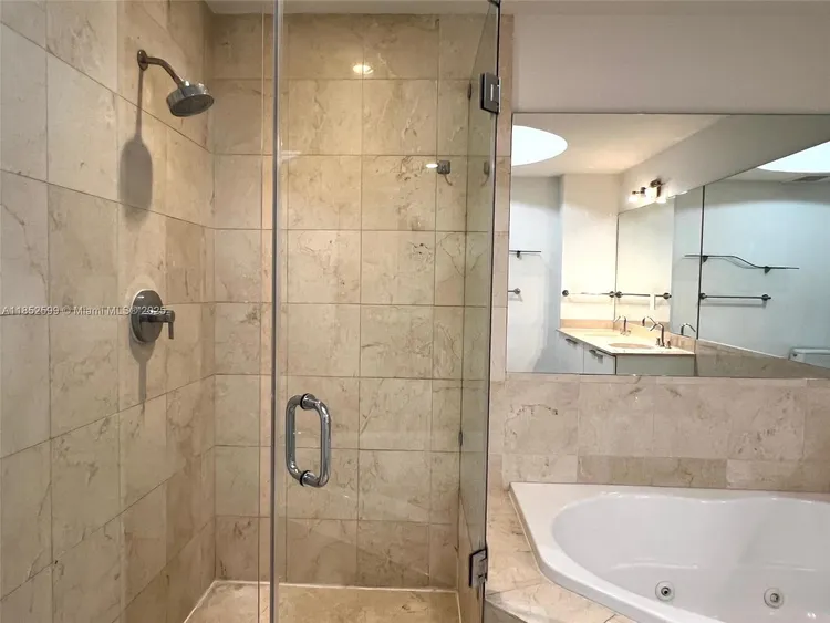 Atrium #1-606 image #16