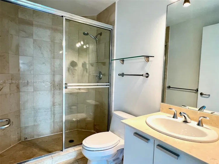 Atrium #1-606 image #22