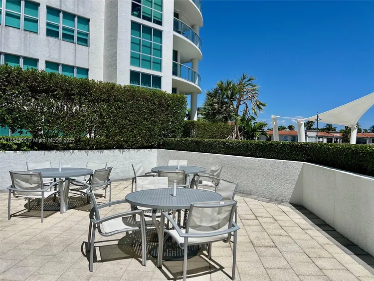 Atrium #1-606 image #33