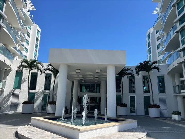 Atrium #1-606 image #36