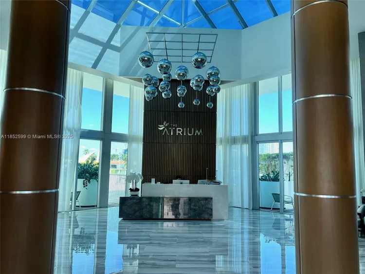 Atrium #1-606 image #38