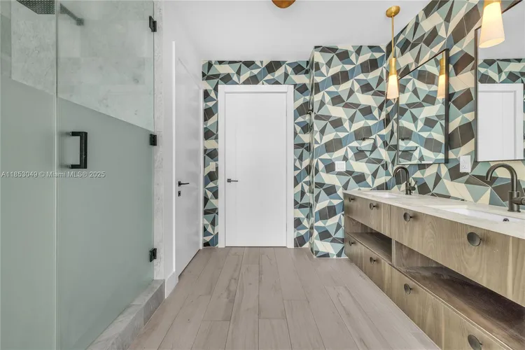 Gran Paraiso #4706 image #15