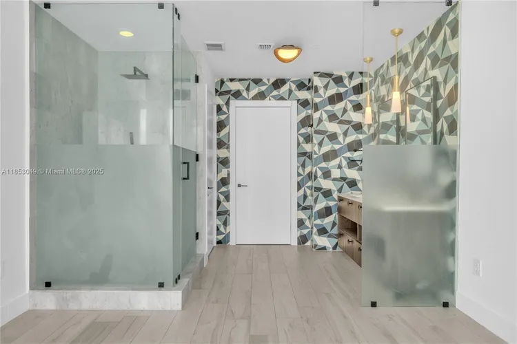 Gran Paraiso #4706 image #8