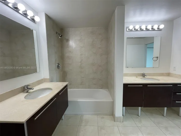 Quantum on the Bay #2112 image #17