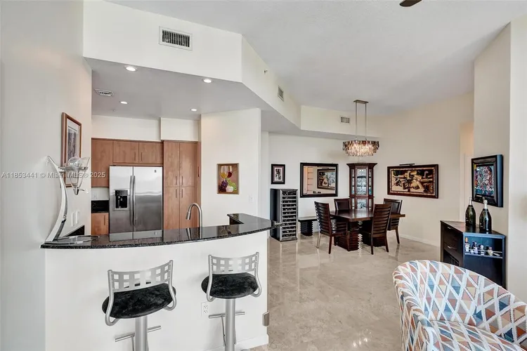 360 Condo #PH15 image #17