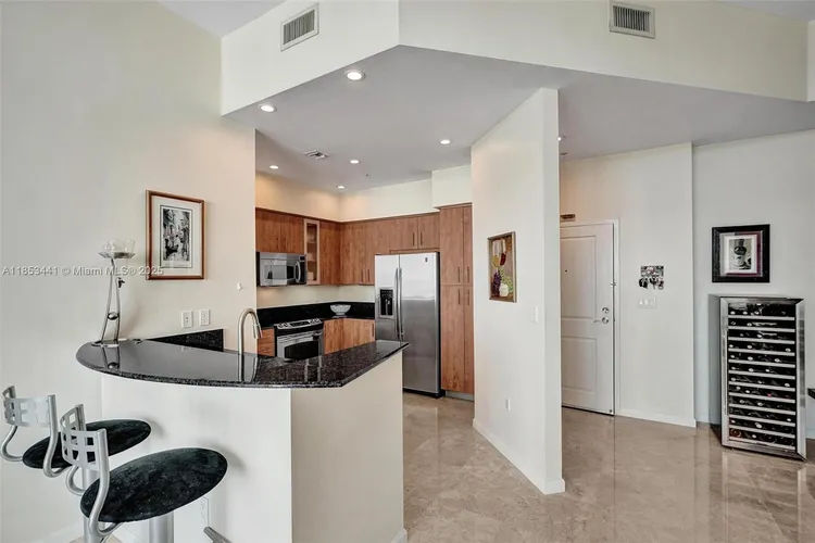 360 Condo #PH15 image #19