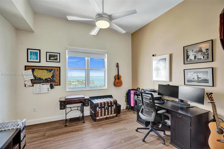 360 Condo #PH15 image #31