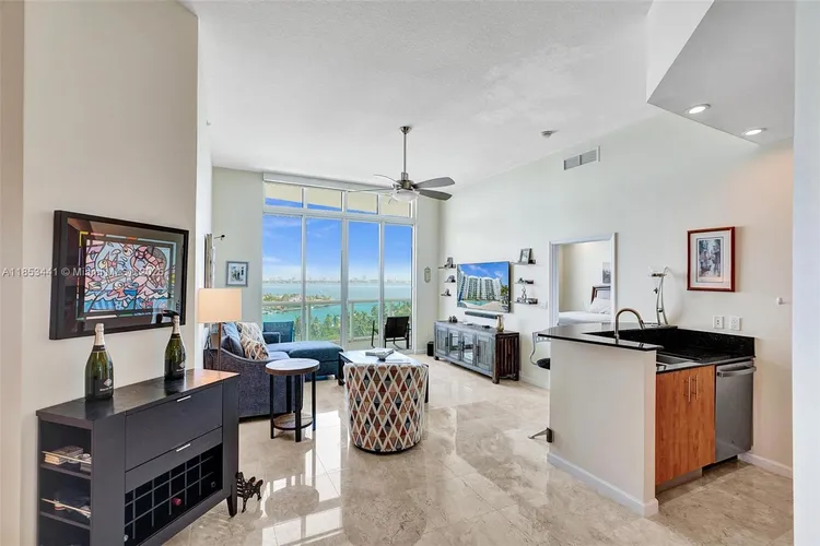 360 Condo #PH15 image #7