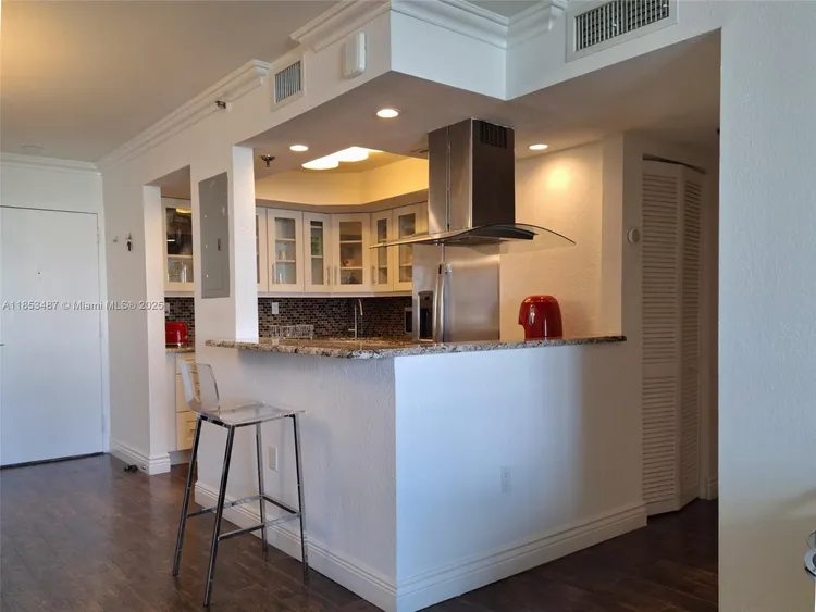 Parc Plaza #6F image #10