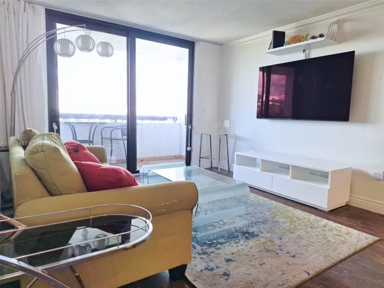 Parc Plaza #6F image #17