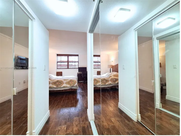 Parc Plaza #6F image #20