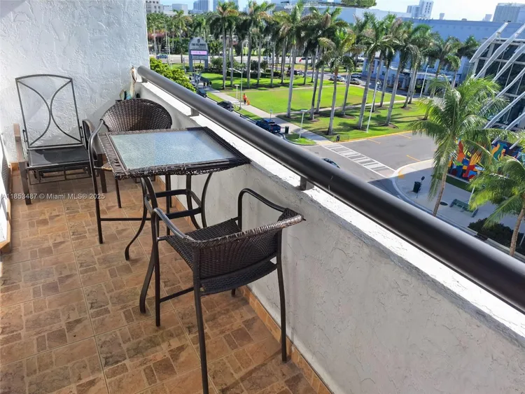 Parc Plaza #6F image #24