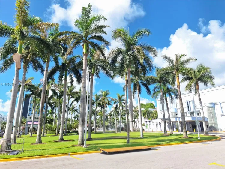 Parc Plaza #6F image #37