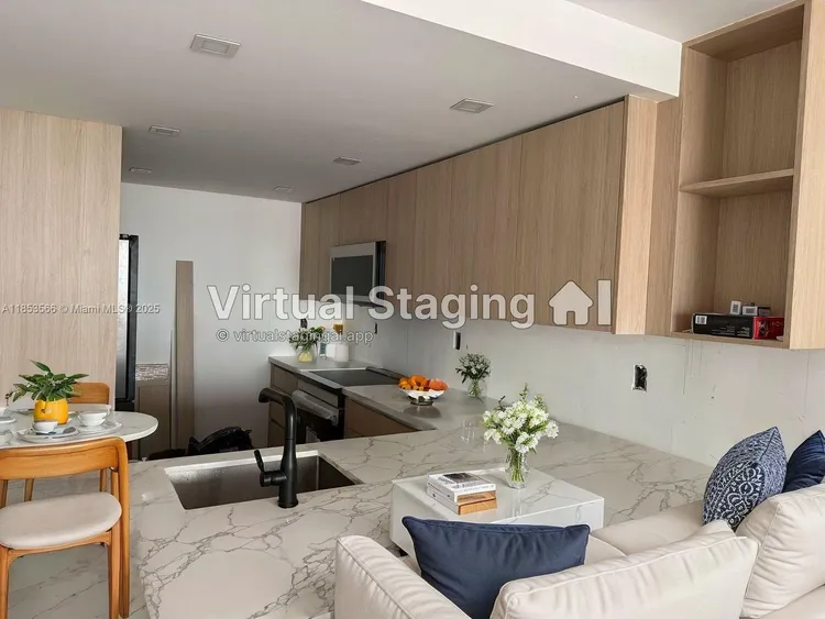 The Venetia #21I image #7