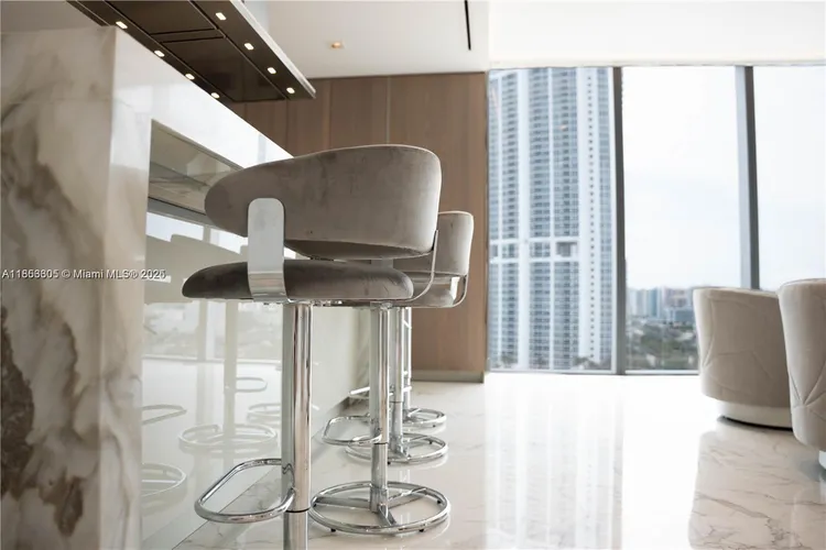 Turnberry Ocean Club Residences #1104 image #10