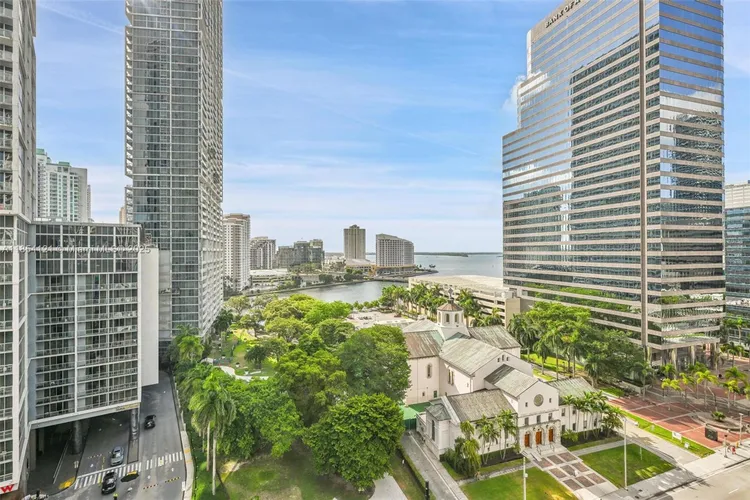 500 Brickell #1401 image #10
