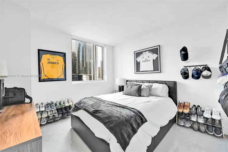 500 Brickell #1401 image #16