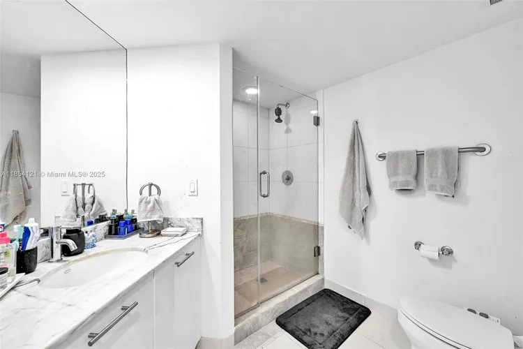 500 Brickell #1401 image #19