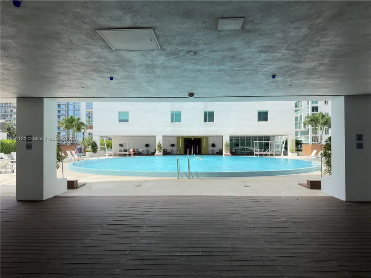 500 Brickell #1401 image #25