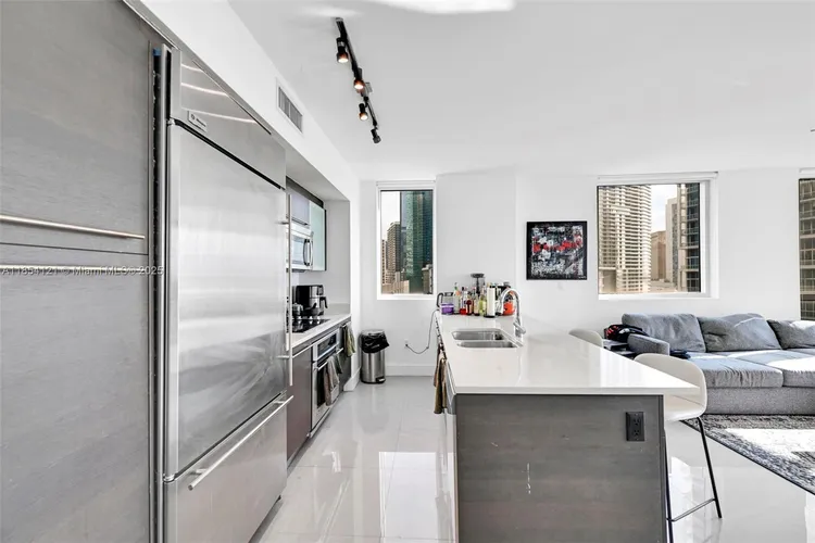 500 Brickell #1401 image #7