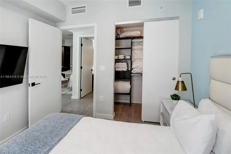 YotelPad #2209 image #14