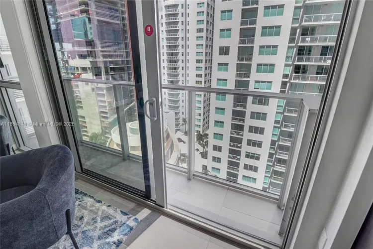 YotelPad #2209 image #17