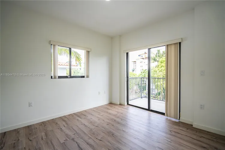 Majorca 300 #305 image #21