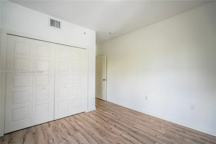 Majorca 300 #305 image #25