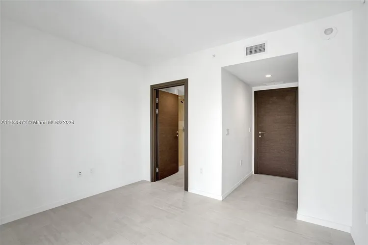 Brickell Flatiron #4710 image #11