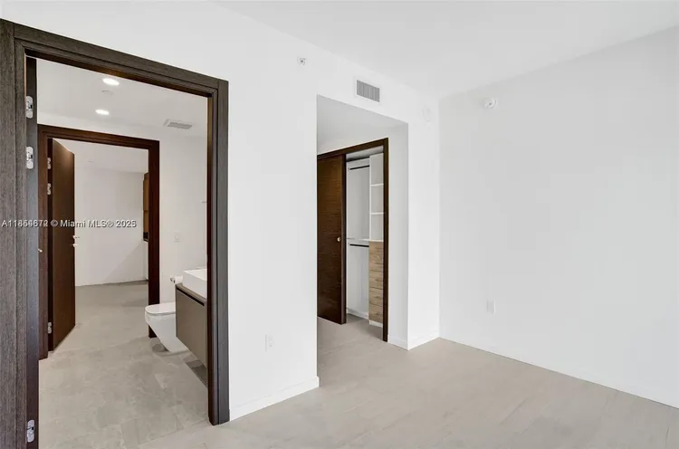 Brickell Flatiron #4710 image #14