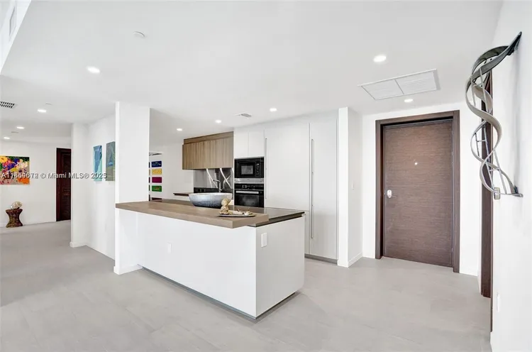 Brickell Flatiron #4710 image #7