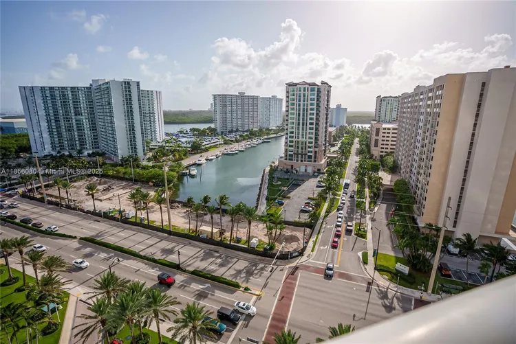 Trump Tower 2 #1104 image #16