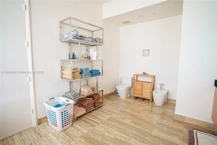 Trump Tower 2 #1104 image #24