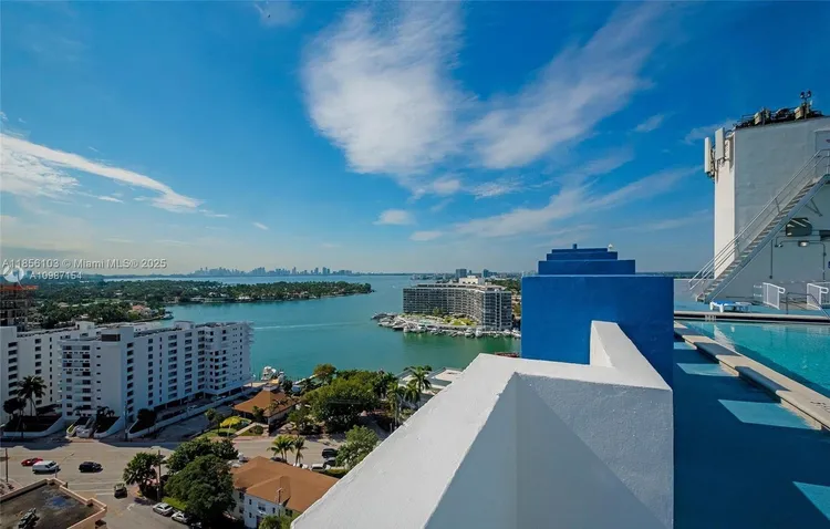 401 Blu Condo #406 image #23